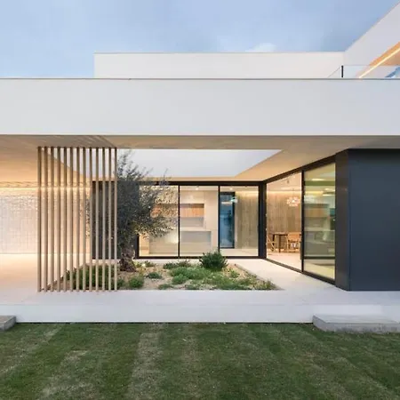 Villa Hostidy Horacia *